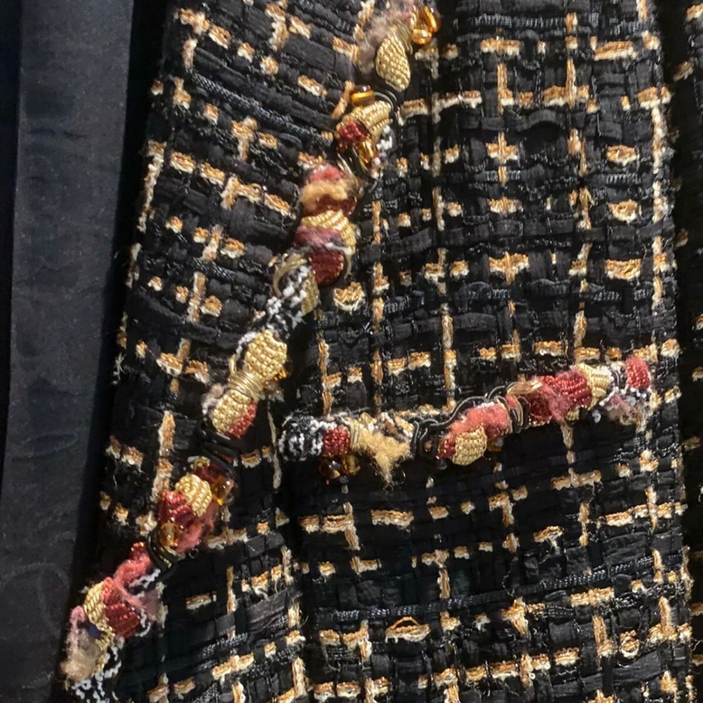 CHANEL 11C BLK/MULTI COLOUR LESAGE TWEED JACKET 6 - Picture 5 of 14